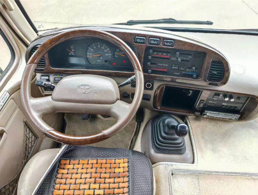 23 Koltuklu, kapalı pencereli el şanzımanlı otobüs