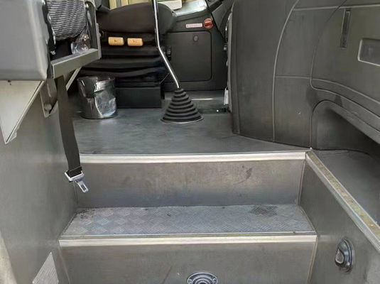 Dayanıklı Kullanılmış Otobüsler 47 Koltuklu LHD İkinci El Tur Otobüsü 2 kapılı