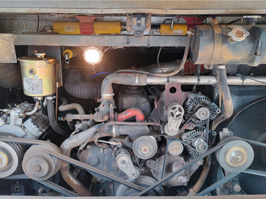 55-60 Koltuk Sol El Direksiyonu 9726ml'lik bir boşluk ve 247kw motor gücü olan ikinci el yolcu otobüsü