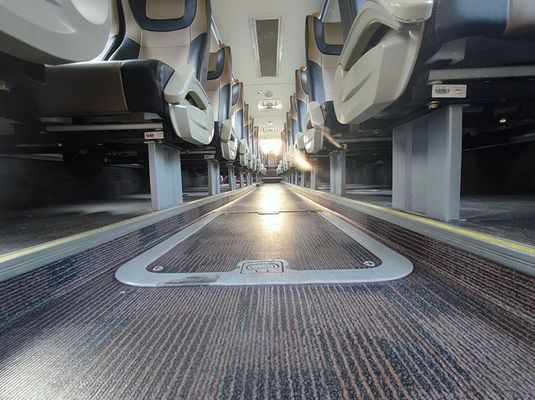 Lüks Pembe Kullanılmış Otobüsler Euro 5 LHD Kullanılmış Dizel Servis Otobüsü Satılık