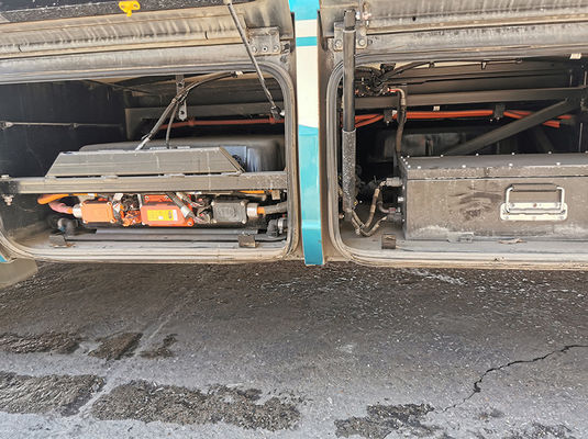 Otomatik şanzımanlı 31 koltuklu LHD Yutong ikinci el lüks otobüsü