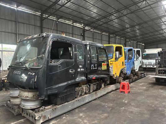 23 koltuklu, kapalı pencereli el şanzımanlı kullanılmış tren
