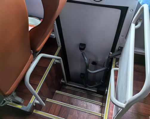 Yaxing LHD 48 koltuklu Kullanılmış Koç Otobüs Dizel Yakıt En Yüksek Hız 100 Km/Saat Sürüş Otobüsü
