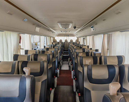 50 koltuklu Kullanılmış Yutong Otobüsleri 12m Dizel Motoru LHD Euro 5 Kullanılmış Koç Otobüsü