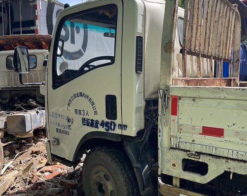 Isuzu kullanılmış Kargo Kamyon 2 Kapılı Dizel Motorlu kamyon hafif kamyon kargo kutu kamyon