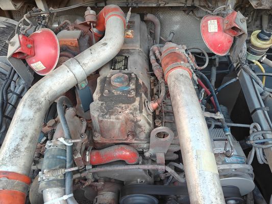56 Koltuklu Dizel Motorlu LHD KLQ6106XQE4 Uesd Okul Otobüsü Çin'de Yapılmış