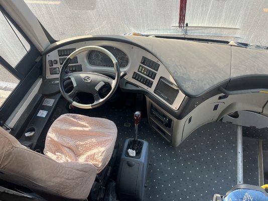 63 koltuklu Yuchai motorlu ve manuel şanzımanlı, ikinci el sarı bir King Long otobüs